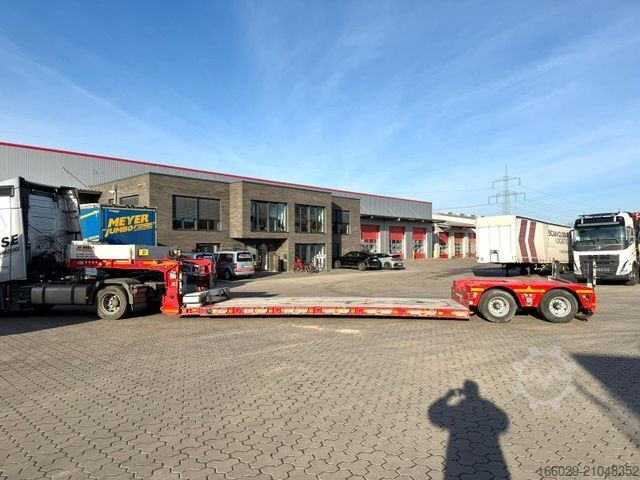 Tieflader-Sattelauflieger KÄSSBOHRER SLL 2/2H 2-Achs Tiefbett Hydraulische Lenkung
