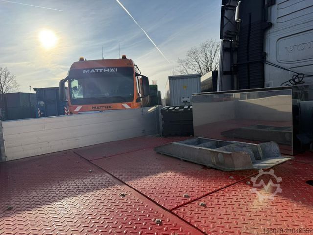 Tieflader-Sattelauflieger KÄSSBOHRER SLL 2/2H 2-Achs Tiefbett Hydraulische Lenkung