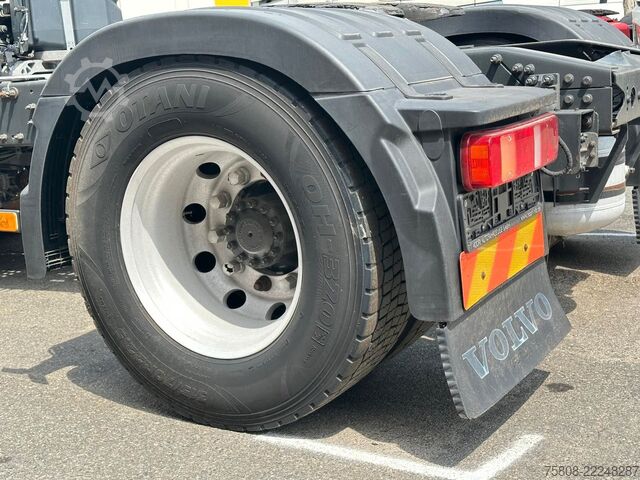 Gefahrgut LKW VOLVO FM450 Glob. ADR EXIII/EXIII/PTO ACC