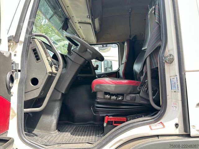 Gefahrgut LKW VOLVO FM450 Glob. ADR EXIII/EXIII/PTO ACC