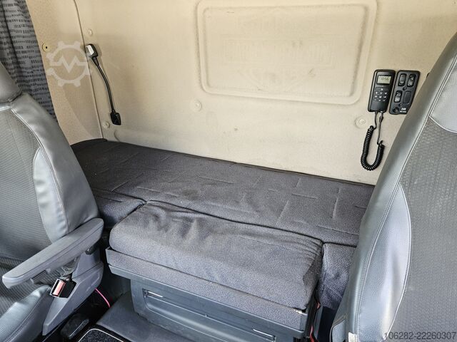 R500LB6X2 HHZ V8 Leaf/Leaf ROBSON 6x4 3 Pedals SCANIA R500LB6X2 HHZ V8 Blatt/Blatt