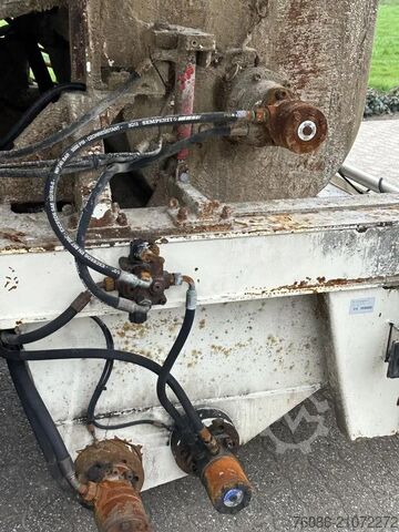 Betonpumpe MCM NO BREMAT MC MACHINES ANHYDRIET TRAILER!!SELF L...