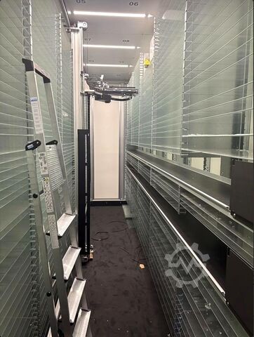 Pharmacy picking robot BD Rowa Vmax 160
