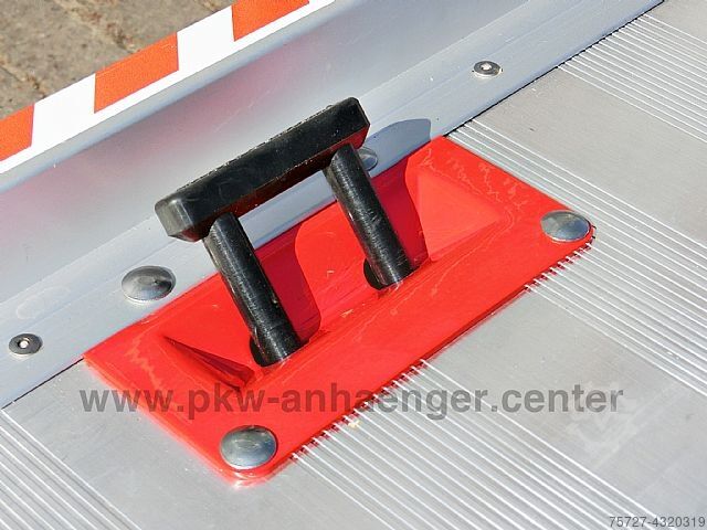 Autotransporter Vezeko Autotrailer ankippbar IMOLA 30.43 3000kg