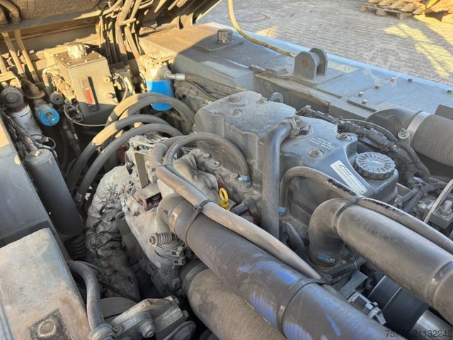 Kehrmaschine Ravo RAVO 5-Series 580  EURO6    3 Borsten