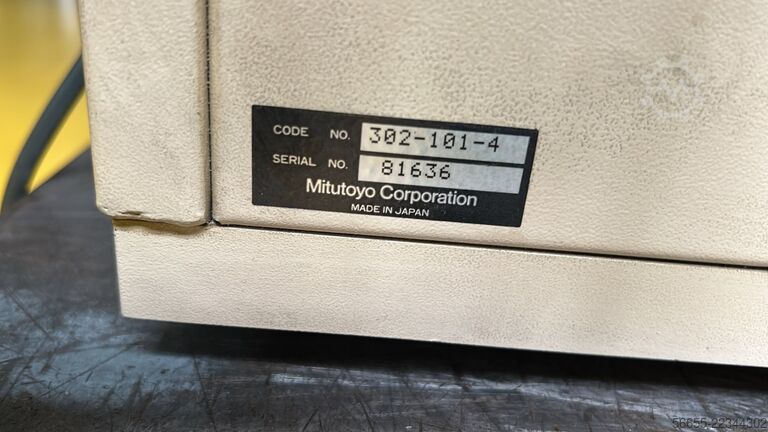Profile projector Mitutoyo PJ 300
