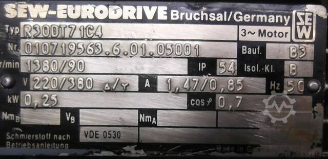 Gear motor 0.25 kW 90 rpm SEW-EURODRIVE R30DT71C4