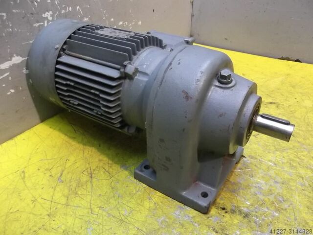 Gear motor 0.37 kW 120 rpm Nord SK71L/4