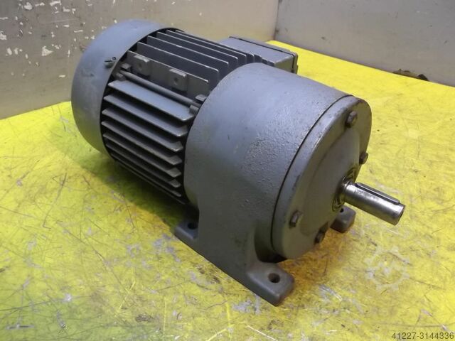 Gear motor 0.25 kW 108 rpm SEW-EURODRIVE R30DT71C4