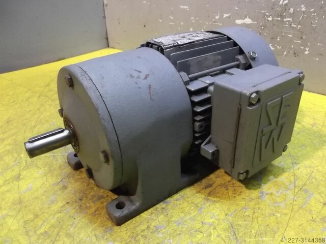 Getriebemotor 0,15 kW 107 U/min SEW-EURODRIVE R30DT71K4