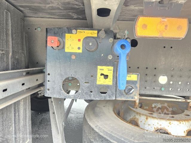 Open semitrailer with tarp Schmitz Cargobull Semitrailer Curtainsider Standard