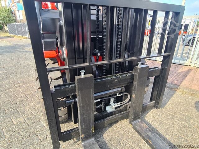 LPG Forklifts Manitou MI 30 Gas Triplex