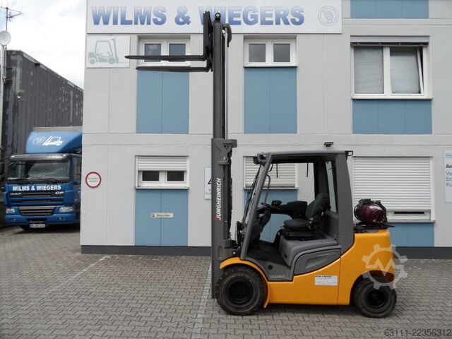 LPG Forklifts Jungheinrich TFG 430s - Freihub - wenig Stunden