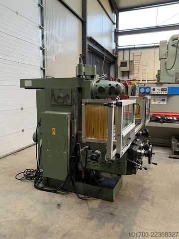 Universal Milling Machine Alcera 100 M