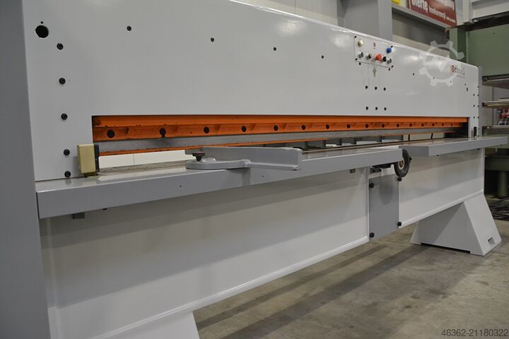 Beschneidungsmaschine CASATI GILOTYNA 3100