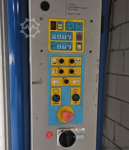 Semi-automatic pallet wrapping machine SIAT Palettenwickelmaschine