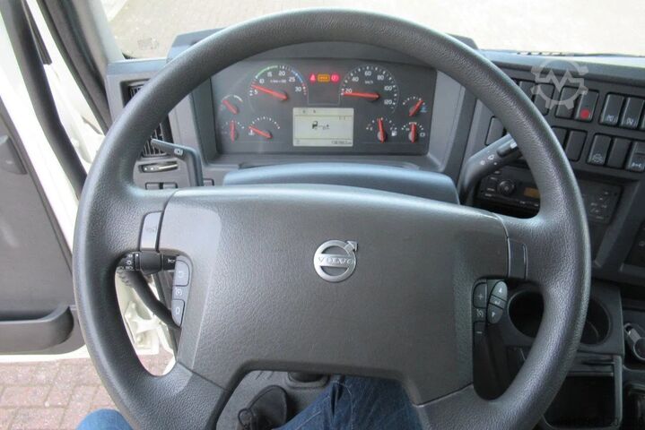 Schiebeplane Volvo FL 240 Schuifzeil + Klep 1500 kg Euro 6