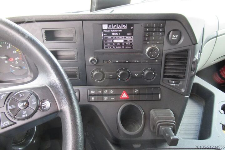 Koffer Mercedes-Benz Actros 1832 1832 LL 4x2