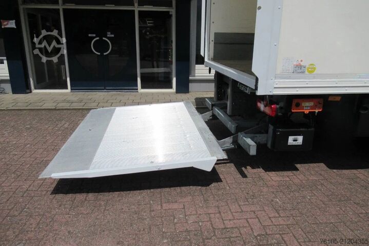 Koffer Mercedes-Benz Actros 1832 1832 LL 4x2