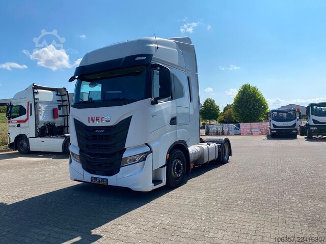 Standard tractor unit IVECO STRALIS S-WAY AS440S51T/FP-L T Intarder