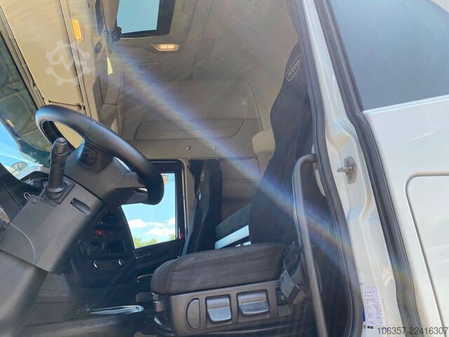 Standard tractor unit IVECO STRALIS S-WAY AS440S51T/FP-L T Intarder