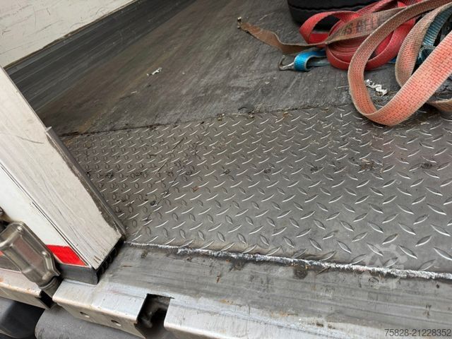 Reefer semitrailer LAMBERET SOR / 7 cm Wand !! / Carrier 1950 ( EZ 2017)