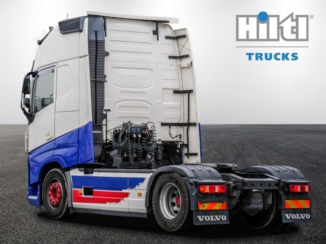 Standard tractor unit Volvo FH 510 + 2x BIG TANK + SKIRTS + FRIDGE + LEATHER