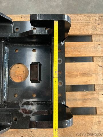 Teleskoplader Schraubadapter universell Adapter / Magni Aufnahme