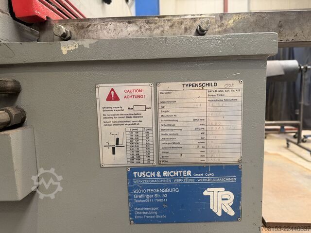 Hydraulic guillotine shear BAYKAL HGL 3100/6
