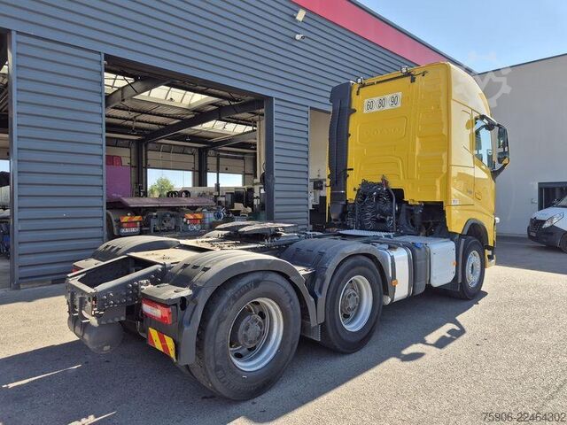 Standard tractor unit Volvo FH