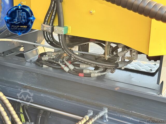 4-way forklift Combilift C5000 XL GAS TRIPLEX 6920 FORK POSITIONE