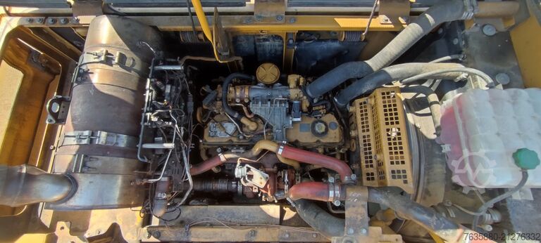 Chain excavator Caterpillar 329 EL