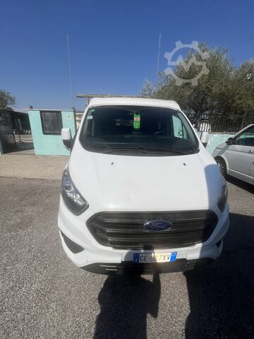 Wohnwagen/Wohnmobil Ford Panama 2022 | Cambio manuale | Tetto a soffietto