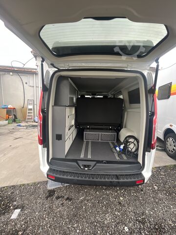 Wohnwagen/Wohnmobil Ford Panama 2022 | Cambio manuale | Tetto a soffietto