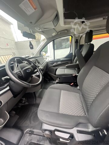 Wohnwagen/Wohnmobil Ford Panama 2022 | Cambio manuale | Tetto a soffietto