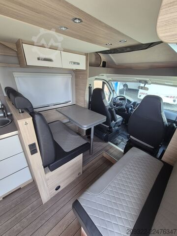Teilintegriertes Wohnmobil Fiat Ducato Weinsberg Carasuite 2024 | Cambio automatico | 5 posti letto