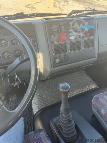 BOX + CRANE Iveco EUROCARGO 120 E 23 CASSONE + GRU