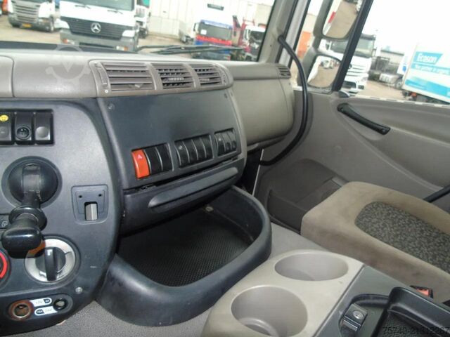 Box body DAF CF 65.220 + LIFT