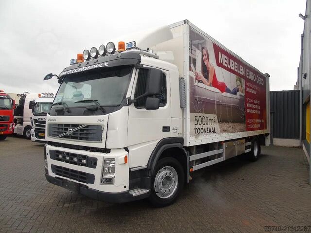 Box body Volvo FM 9.340 + SPECIAL LIFT 2 ETAGE + EURO 5