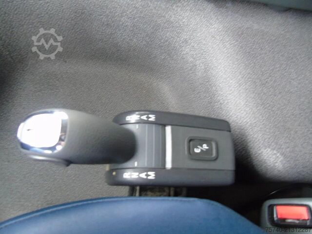 Box body Volvo FM 9.340 + SPECIAL LIFT 2 ETAGE + EURO 5