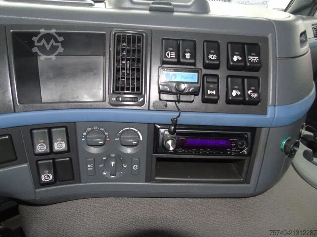 Box body Volvo FM 9.340 + SPECIAL LIFT 2 ETAGE + EURO 5