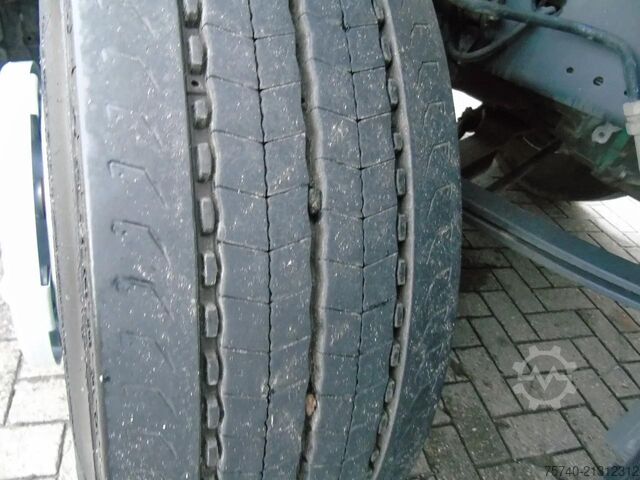 Kühl-/Tiefkühltransport Volvo FE 260 + THERMO KING + DHOLLANDIA LOADLIFT