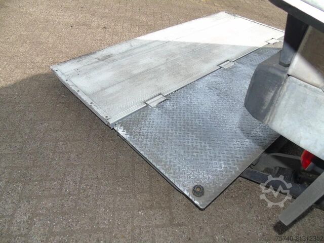 Kühl-/Tiefkühltransport DAF CF 220 + CARRIER + EURO 6 + LIFT