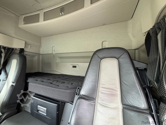 Standard-SZM Volvo FM ELECTRIC | 4x2 | 540 kWh | 6x batt. | 50 ton |