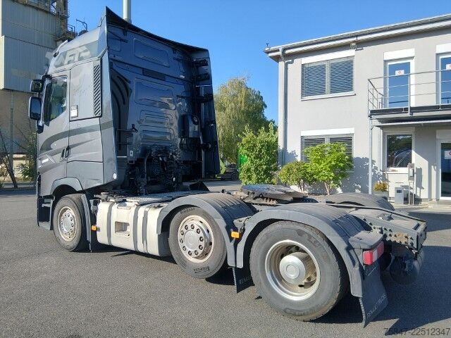 Standard tractor unit Renault T 520 Comfort ACC Standklima Liftachse