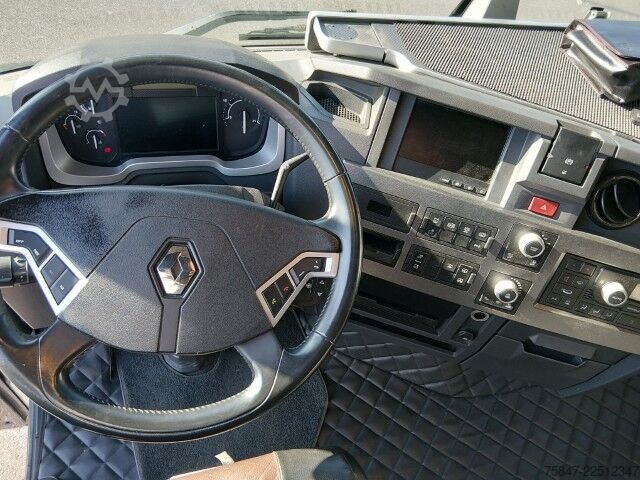 Standard tractor unit Renault T 520 Comfort ACC Standklima Liftachse