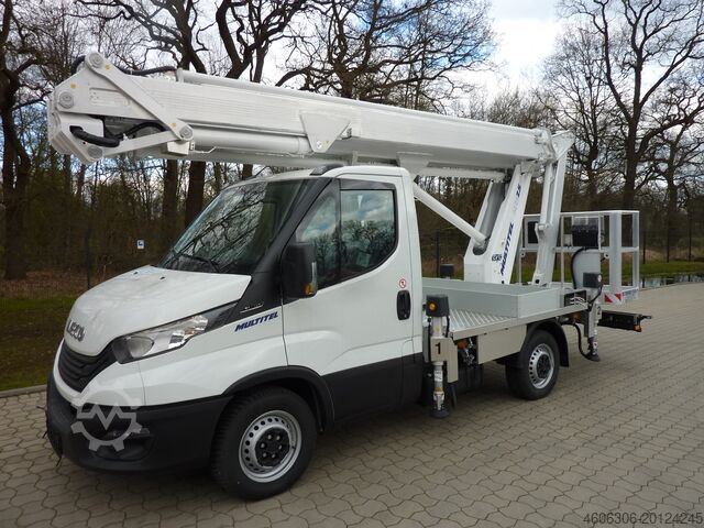 LKW mit Hubarbeitsbühne Multitel MZ 250