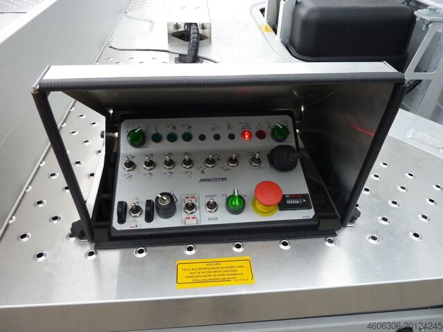 LKW mit Hubarbeitsbühne Multitel MZ 250