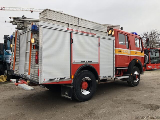 Feuerwehrauto Mercedes-Benz 1622 SK 4x4 4WD Seilwinde 3000 Liter