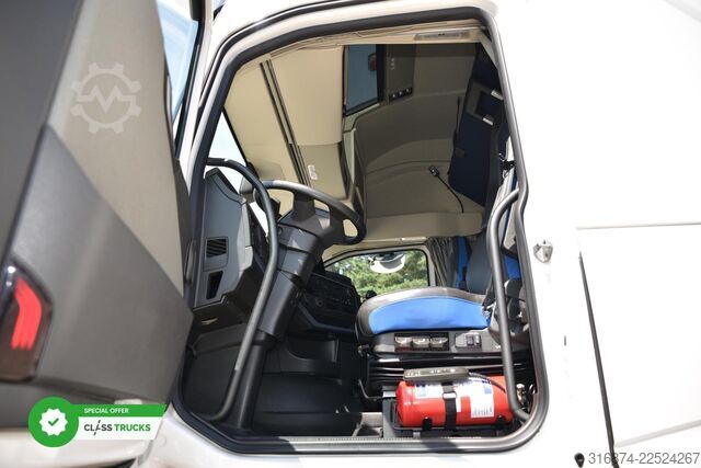 Standard tractor unit VOLVO FH 500 XL Retarder i-ParkCool ACC